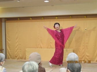 所長踊り2840